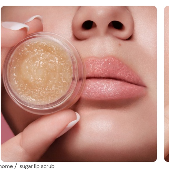NWT KYLIE SKIN LIP SCRUB - Picture 3 of 6